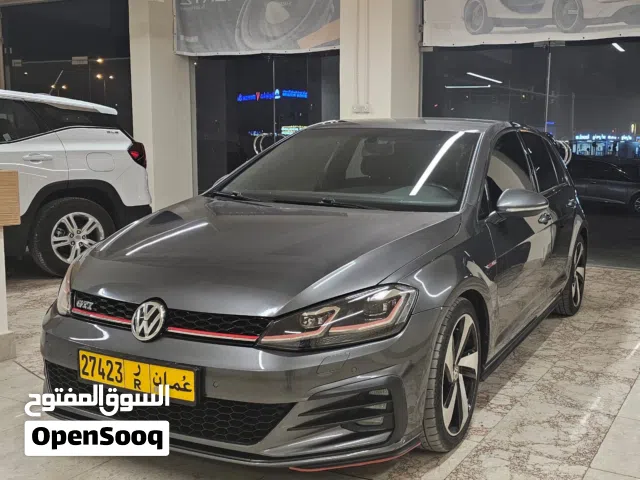 2017 Volkswagen Golf GTI Standard
