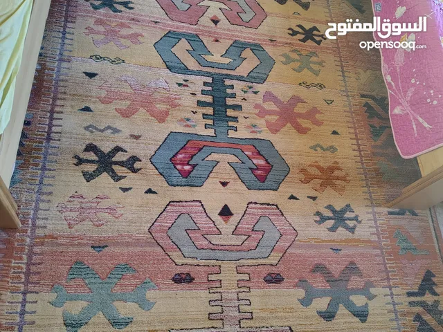 سجادة مستعملة للبيع قياس 2*3 بحالة جيدة