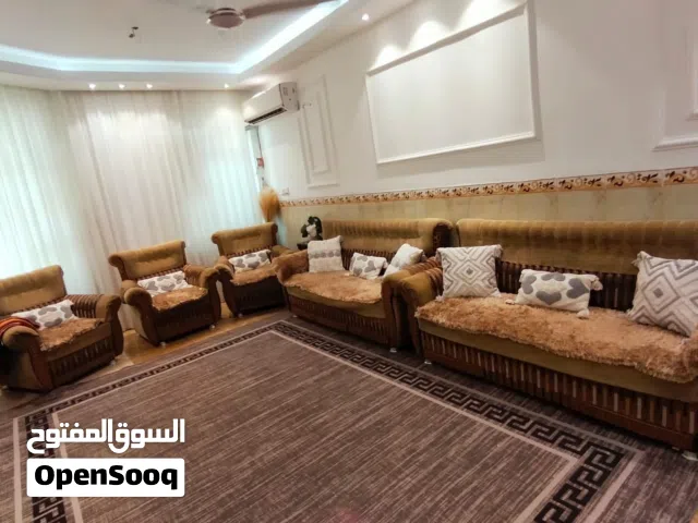تخم عراقي مكون من عشرة مقاعد