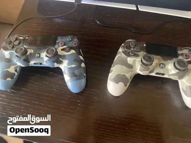 يدتين بلاستيشن 4 للبيع