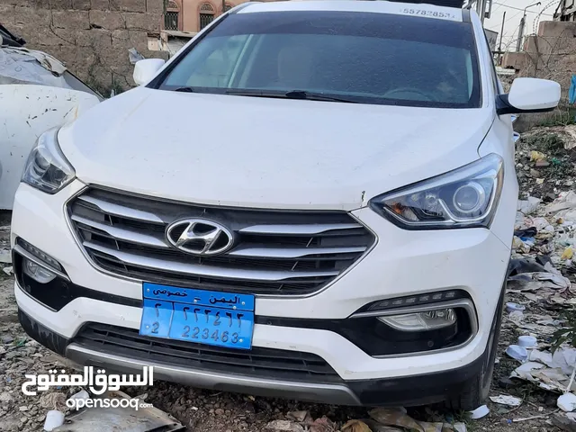 Hyundai Santa Fe 2018 in Sana'a