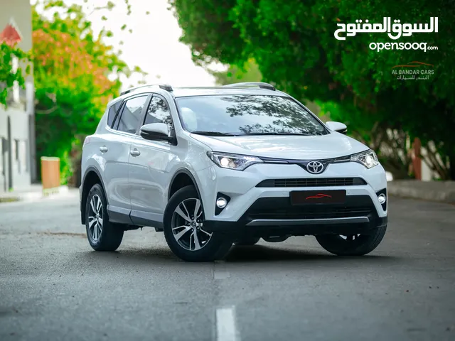 TOYOTA RAV4 2018 WHITE EXCELLENT CONDITION SUPER COMFORT REDUCED PRICE