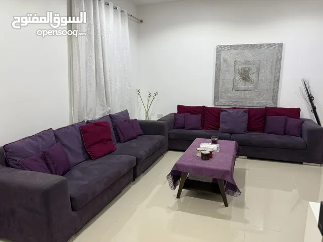 طقم كنب يتسع لعشرة اشخاص