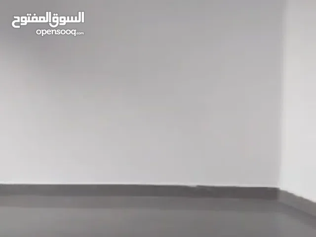 Full room available for rent from 25th December for couples, families or ladies in salmiya block 12.