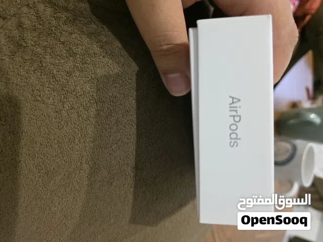 سماعات ابل ايربودز الجيل الثاني Apple airpods 2nd Generation