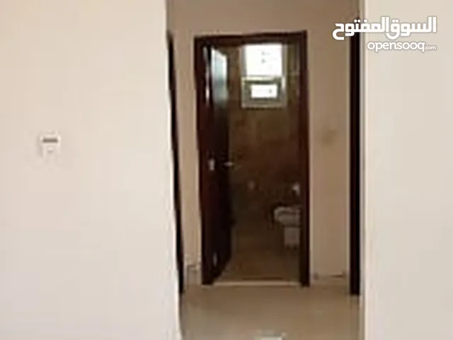 للايجار السنوي بعجمان النعيميه غرفه وصاله مع بلكونه 2حمام