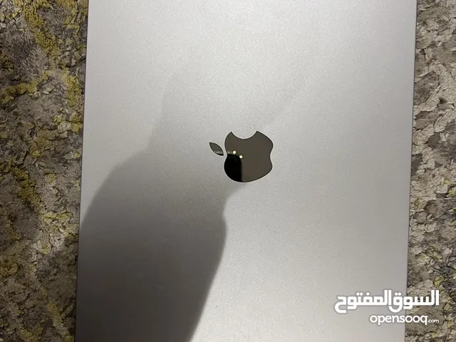 ماك بوك اير 15 بوصه M2 الكبير mac air