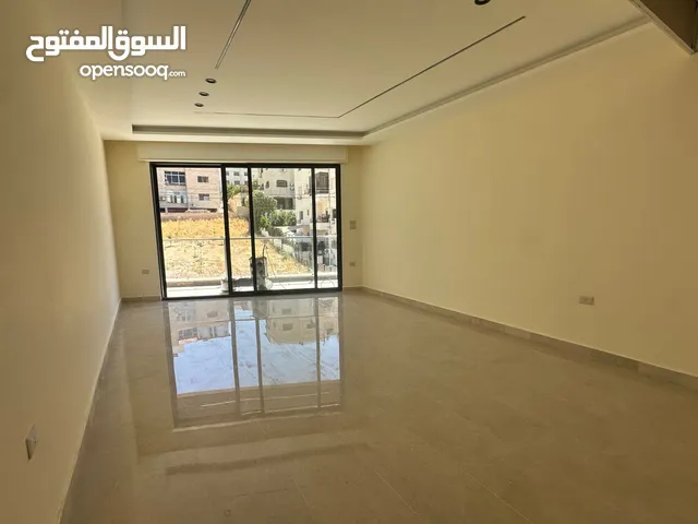 شقة غير مفروشة للبيع في ام اذينه ( Property ID : 38272 )