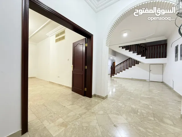 6500 ft² More than 6 bedrooms Villa for Rent in Abu Dhabi Al Mushrif