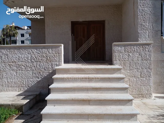 322 m2 4 Bedrooms Apartments for Sale in Amman Abdoun
