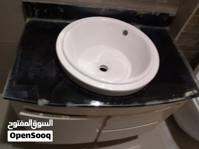 دولاب بالفندينوحمام