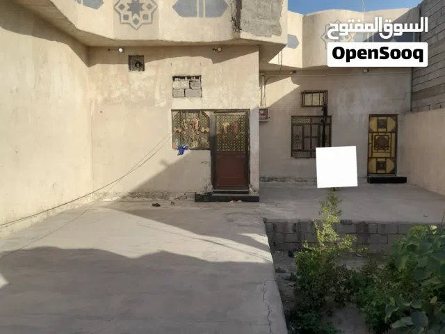 350 m2 5 Bedrooms Townhouse for Sale in Basra Zubayr