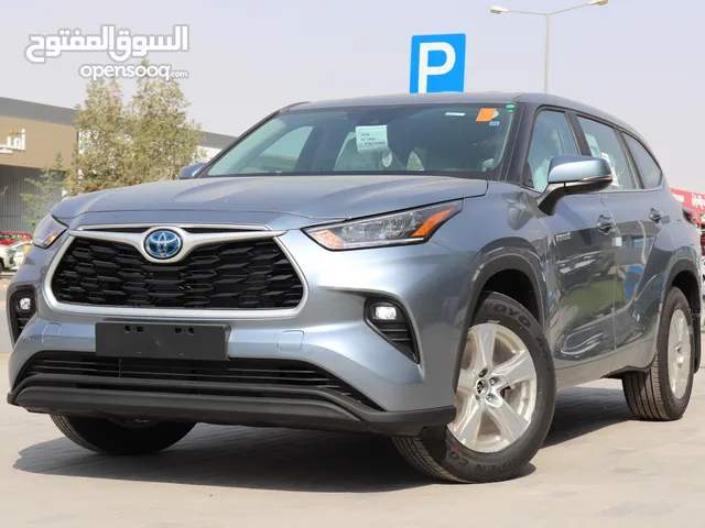تويوتا هايلندر العائلية LE ستاندر موديل 2024
