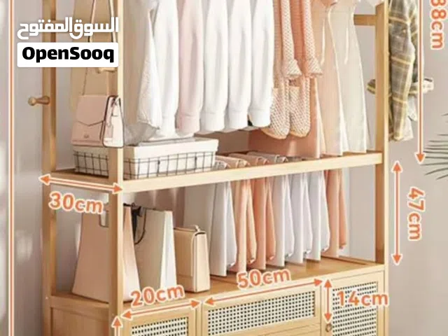 ستاند خشبي  مع مجرات