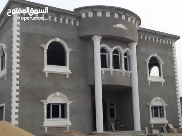 270 m2 4 Bedrooms Townhouse for Sale in Basra Tuwaisa