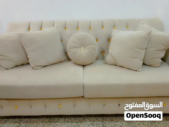 طقم كنب تفصيل وليس تجاري  ثقيل للبيع