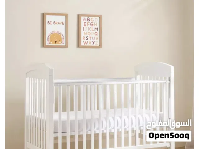 Baby crib with mattress and bedding ( 2 bedsheet, comforter, bumper,  pillow)