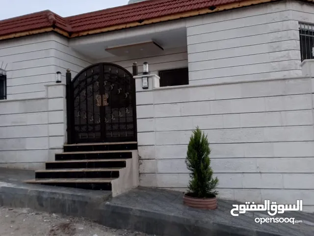 177 m2 4 Bedrooms Townhouse for Sale in Zarqa Dahiet Al Amera Haya