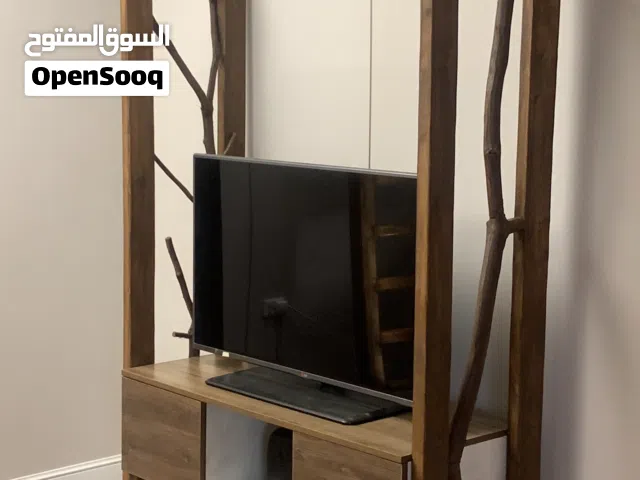طاولة شاشه