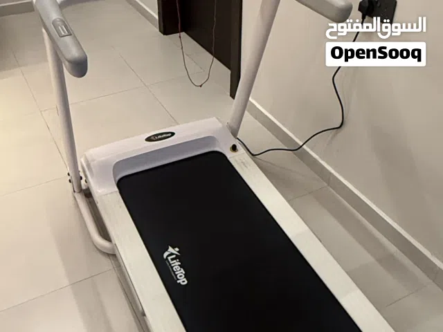 جهاز مشي treadmill براند lifetop