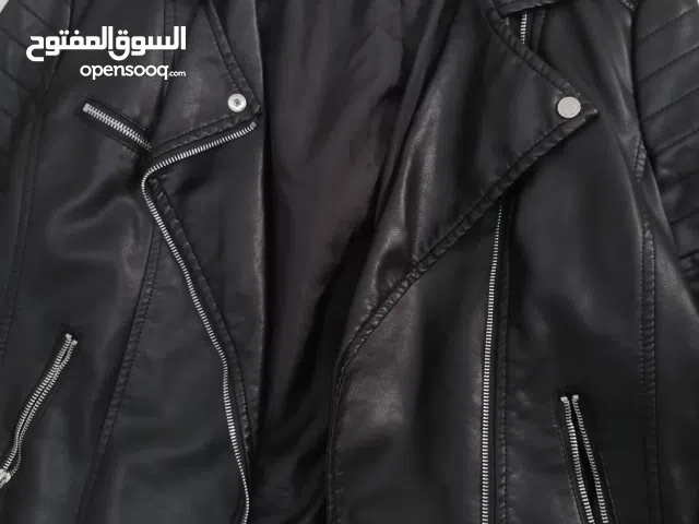 جيبوطي جلد مقاس XL و 46