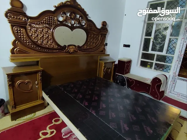 غرفـة نـوم للبيـع