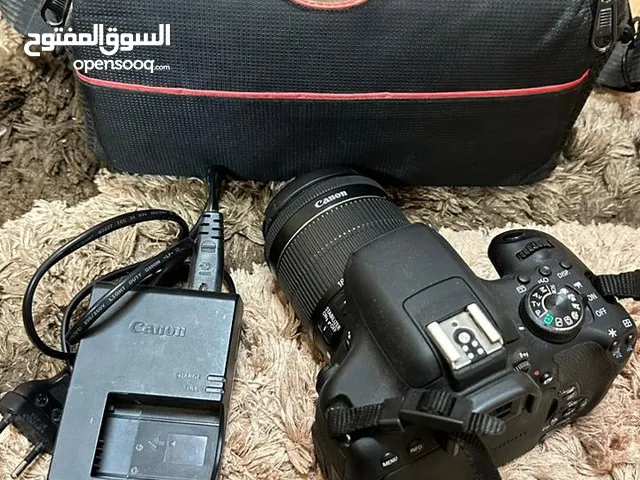 كاميرا كانون 750D مع كافة ملحقاتها مومري 16GB إستخدام بسيط جداً