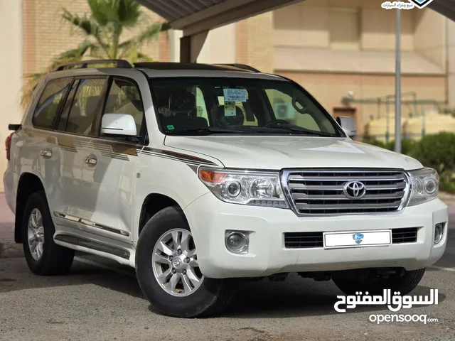 Used Toyota Land Cruiser in Farwaniya