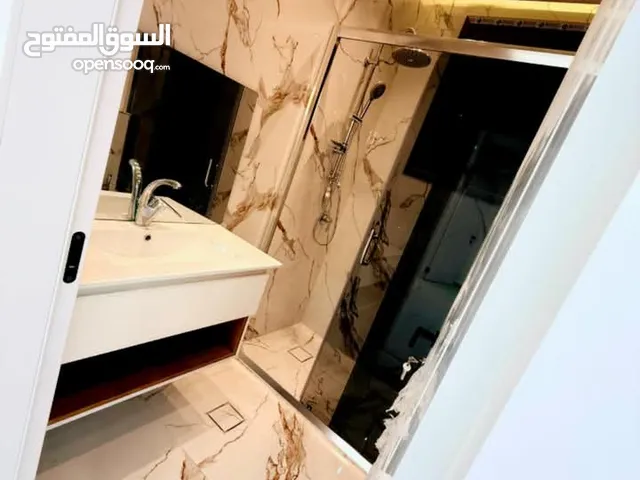 170 m2 3 Bedrooms Apartments for Sale in Ramallah and Al-Bireh Ein Munjid