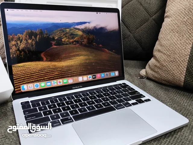 MacBook pro 2020 M1 بحالة ممتازة مع ابل ماجيك ماوس