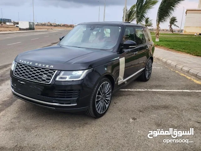 Range Rover Vogue 2020 – V8 Supercharged Full Option Warranty & Free Service