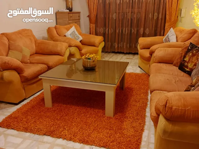 كنب الدب الامريكي بحالة جيدة جدا وبسعر مناسب