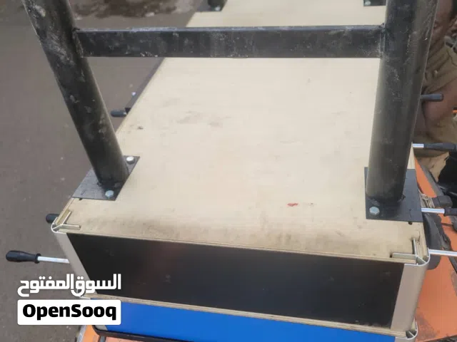 جيم إيطالي أو طاولة بلياردو للتواصل وتساب