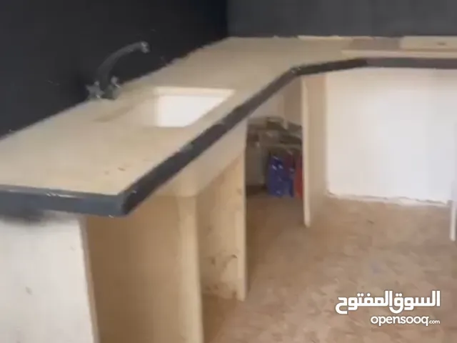 شقة مفروشة جزئيا مساحة 100 متر نابلس - للبيع