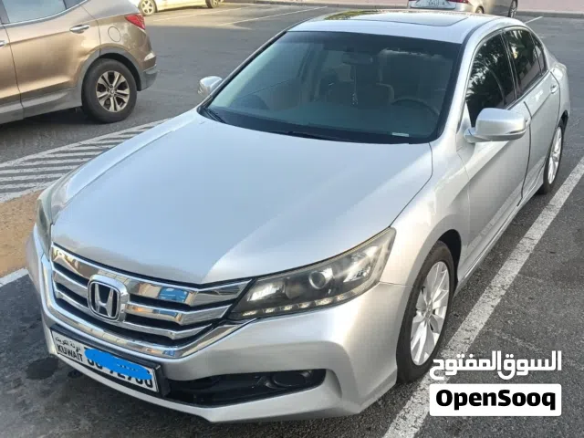 2015 هوندا اكورد EX