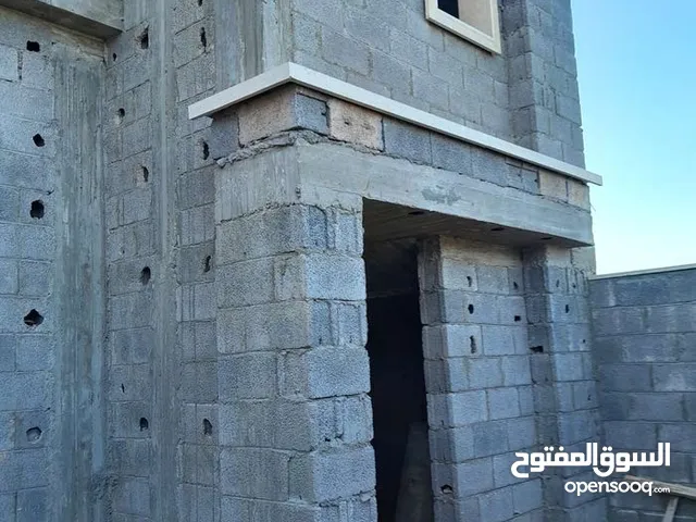 200 m2 5 Bedrooms Villa for Sale in Tripoli Al-Hadba Al-Khadra