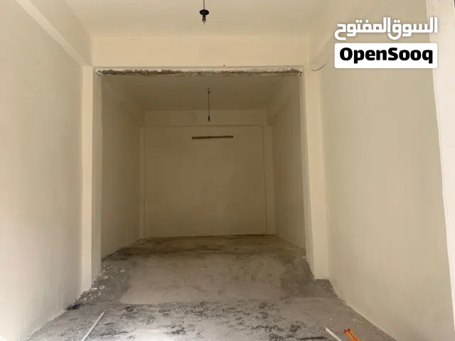 مخزن للإيجار