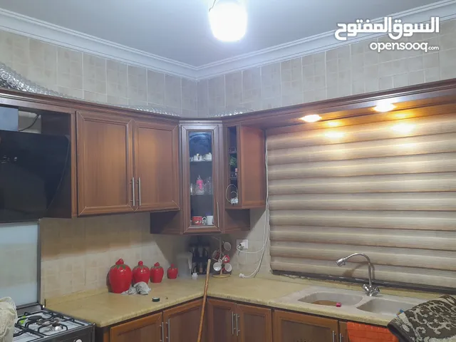 شقه للبيع طابق اول