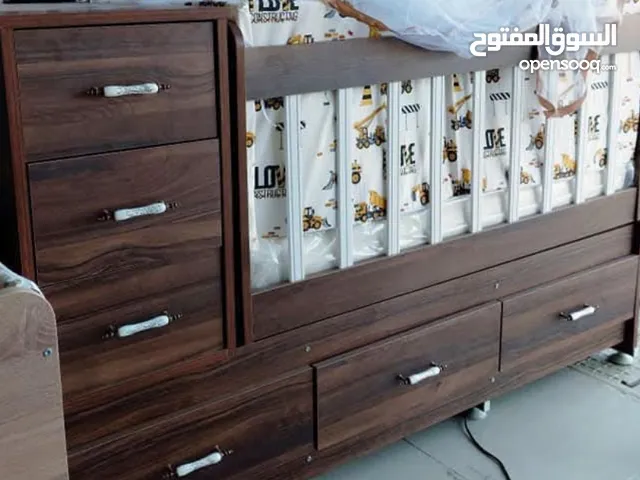 سرير اطفال