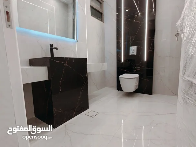 370 m2 5 Bedrooms Apartments for Sale in Amman Jubaiha