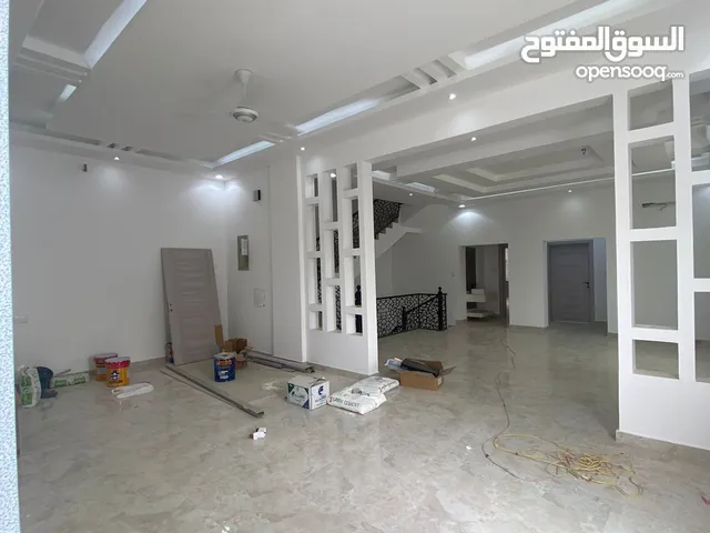 661 m2 More than 6 bedrooms Villa for Sale in Muscat Al Maabilah