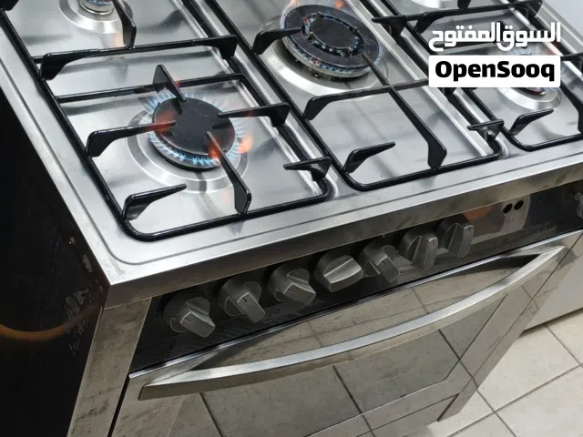 فرن 60في90بحاله ممتازه نوع ايطالي