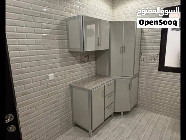 180 m2 3 Bedrooms Apartments for Rent in Farwaniya West Abdullah Al-Mubarak