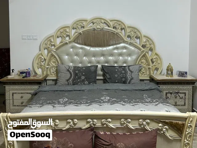 غرفة نوم مستعملة للبيع