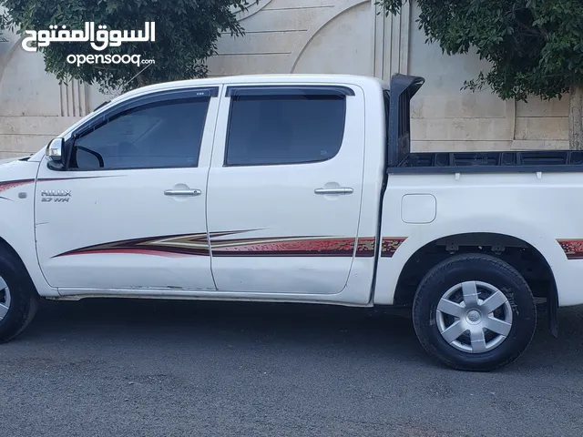 Used Toyota Hilux in Sana'a