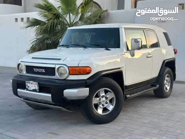 Toyota fj.  model 2008