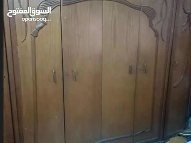 غرفة نوم كاملة قشر أرو خشب زان  A bedroom