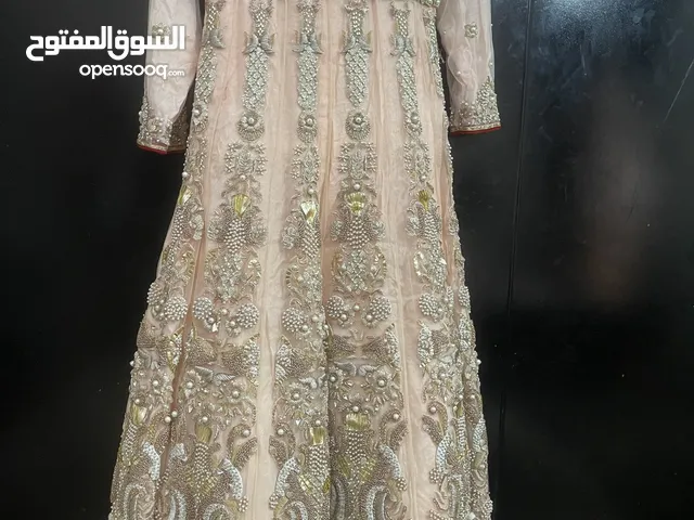 Bridal Beautiful maxi in good condition for sale .. 2 piece .. maxi with beautiful dupata