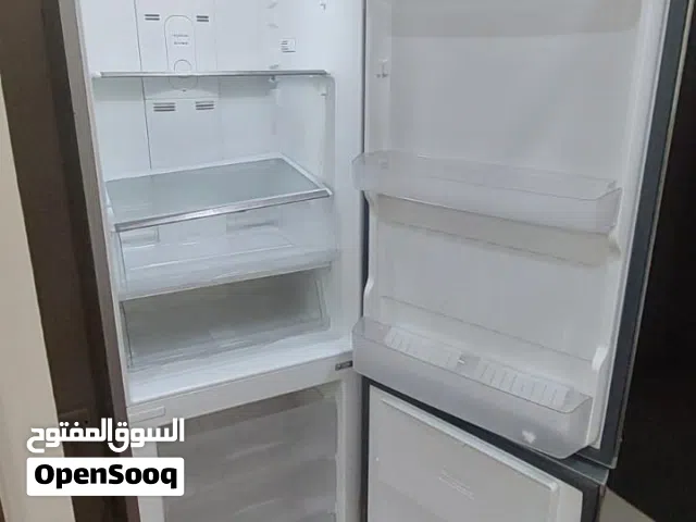 ثلاجة ايطالى بحالة جيدة