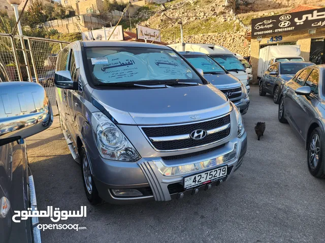 Hyundai H1 2014 in Amman